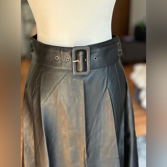 Unbranded black midi vegan leather skirt, M - Picture 2 of 5